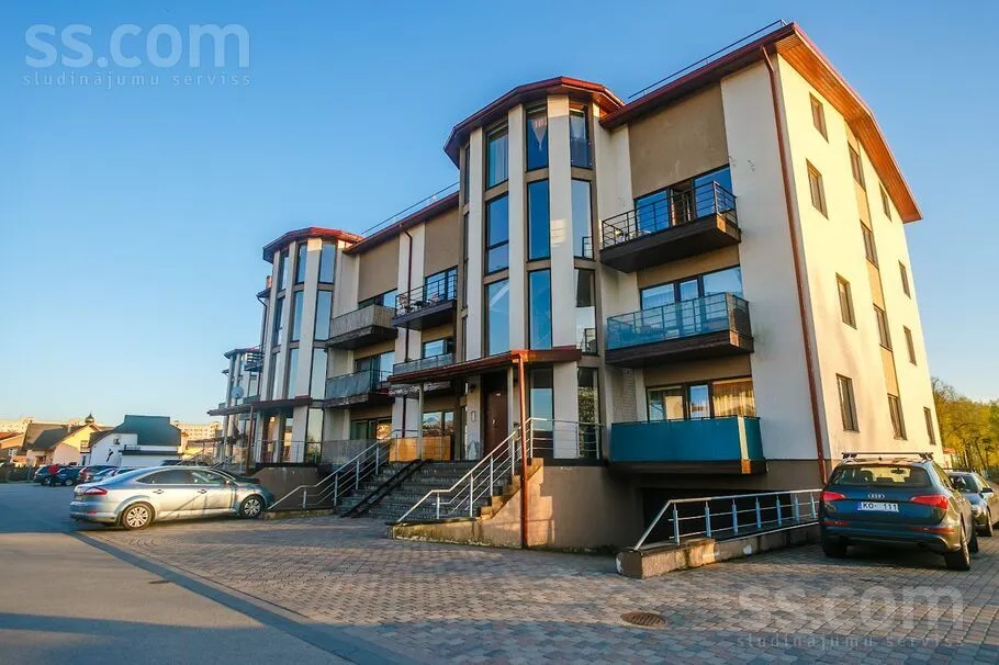 Extérieur - 5-Bedroom Apartment with River View in Salaspils