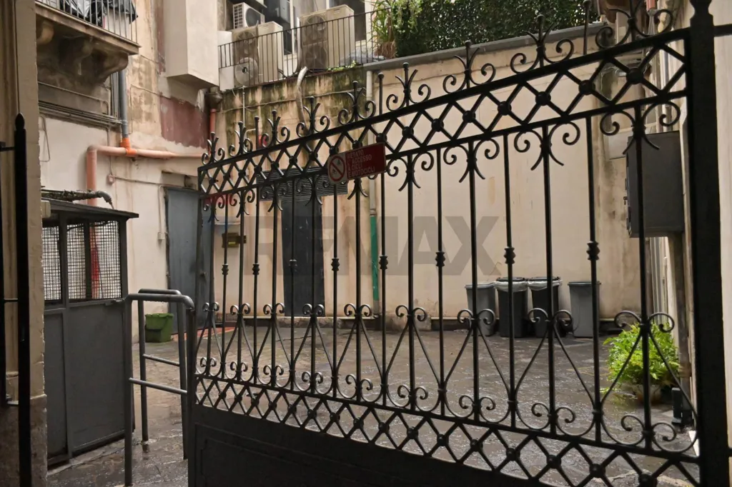 Aed - Apartment with Balcony in Catania Centre