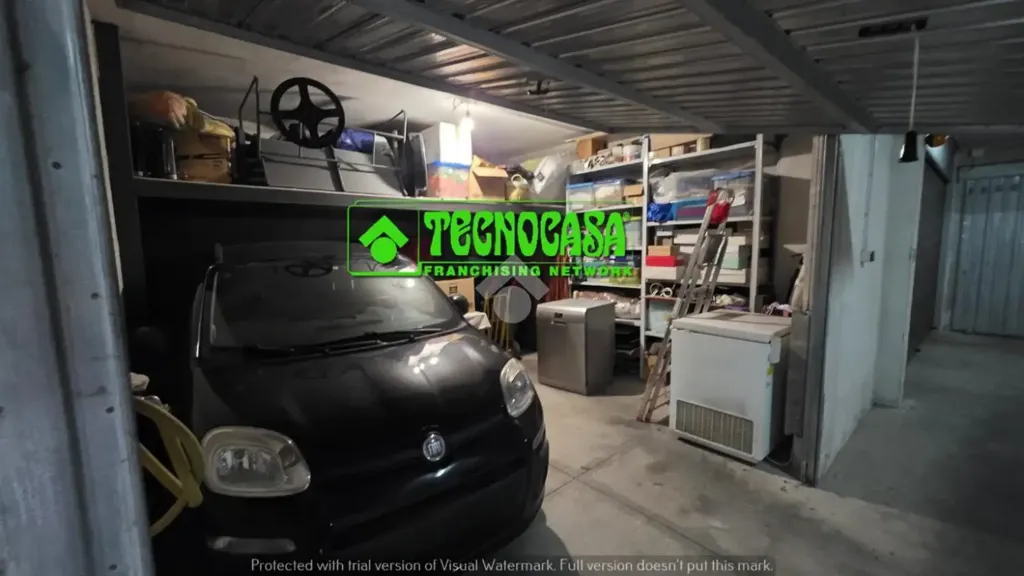 Garage - Appartamento con giardino privato a Mercogliano