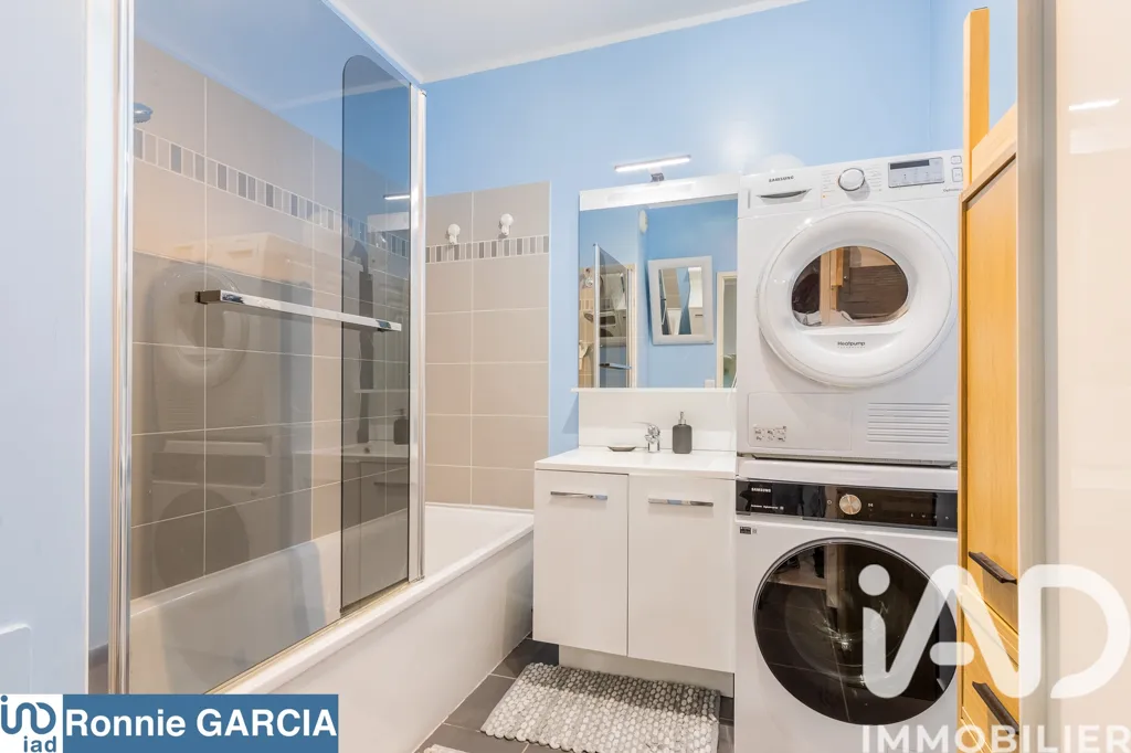 Salles de bain - Appartement avec Terrasse et Jardin à Athis-Mons