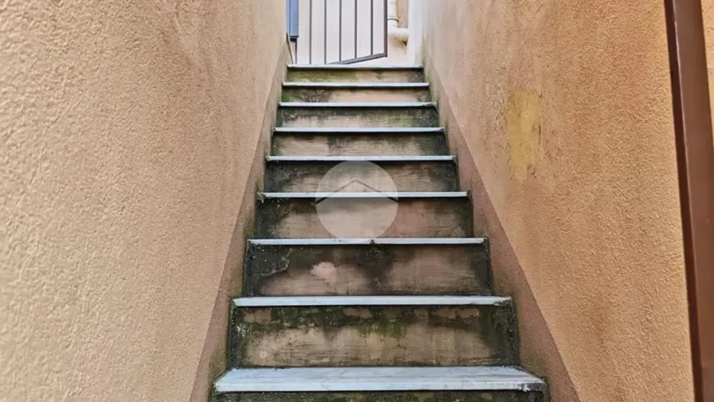 Pièces - Central Bivani with Balcony in Villabate