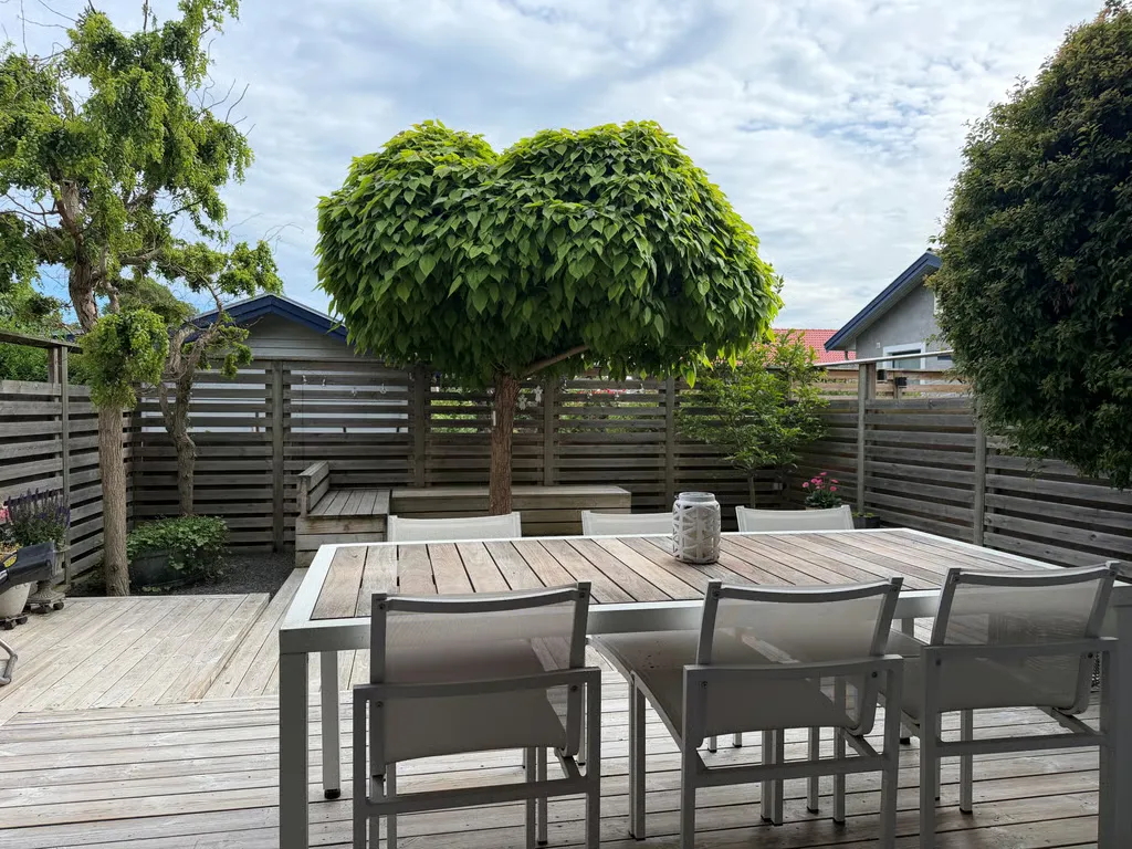 Terrass - Corner Townhouse with Balcony in Egna Hem