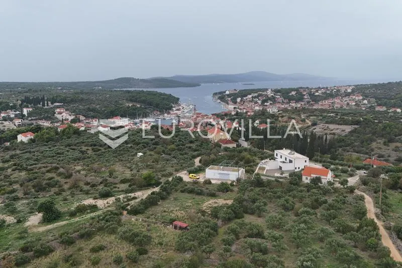 Vue aérienne - Building Land with Sea View in Milna, Brač