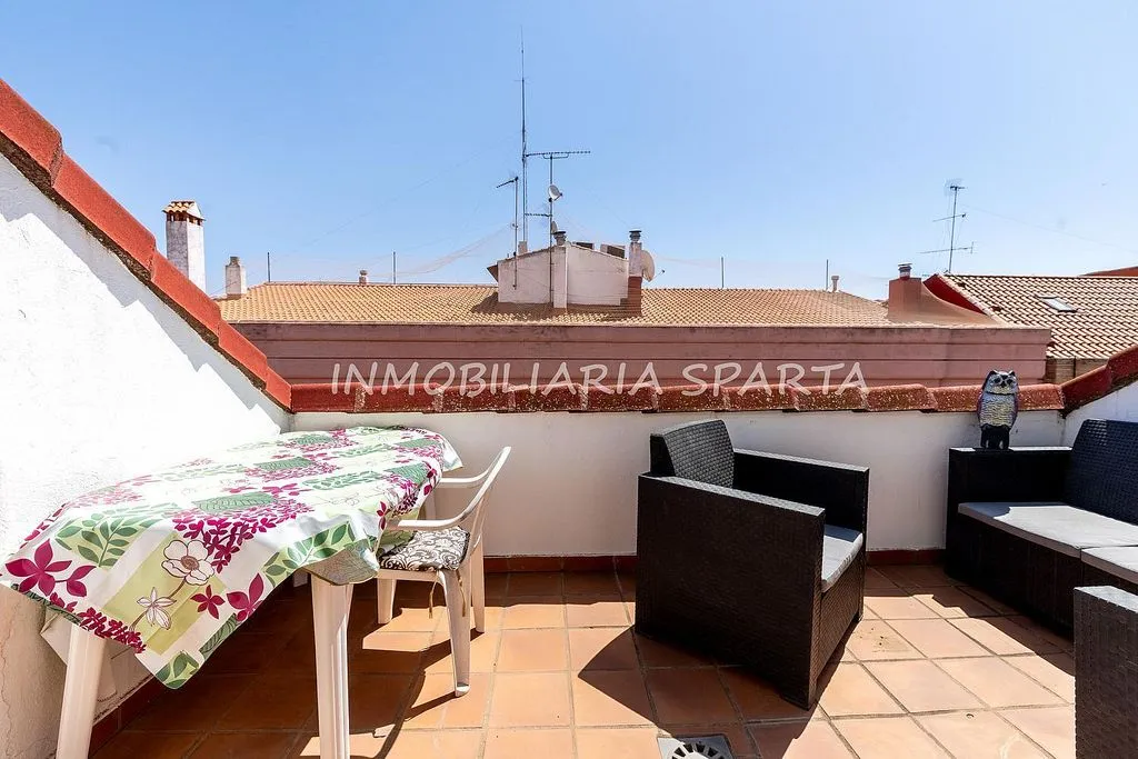 Terrasse - Charming Duplex with Terrace in City Centre