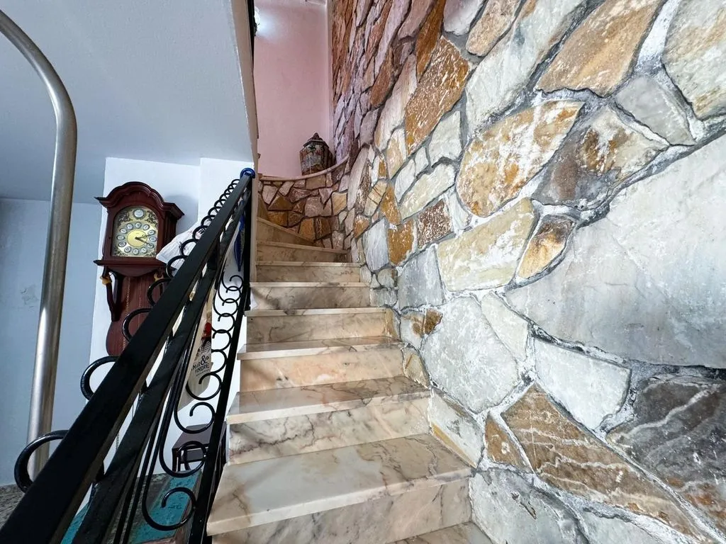 Toad - Luxury Detached House with Pool in Perleta