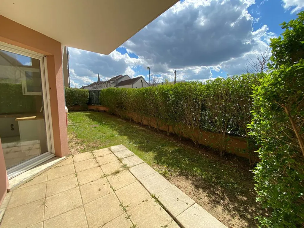 Jardin - Appartement avec Terrasse et Jardin à Limay