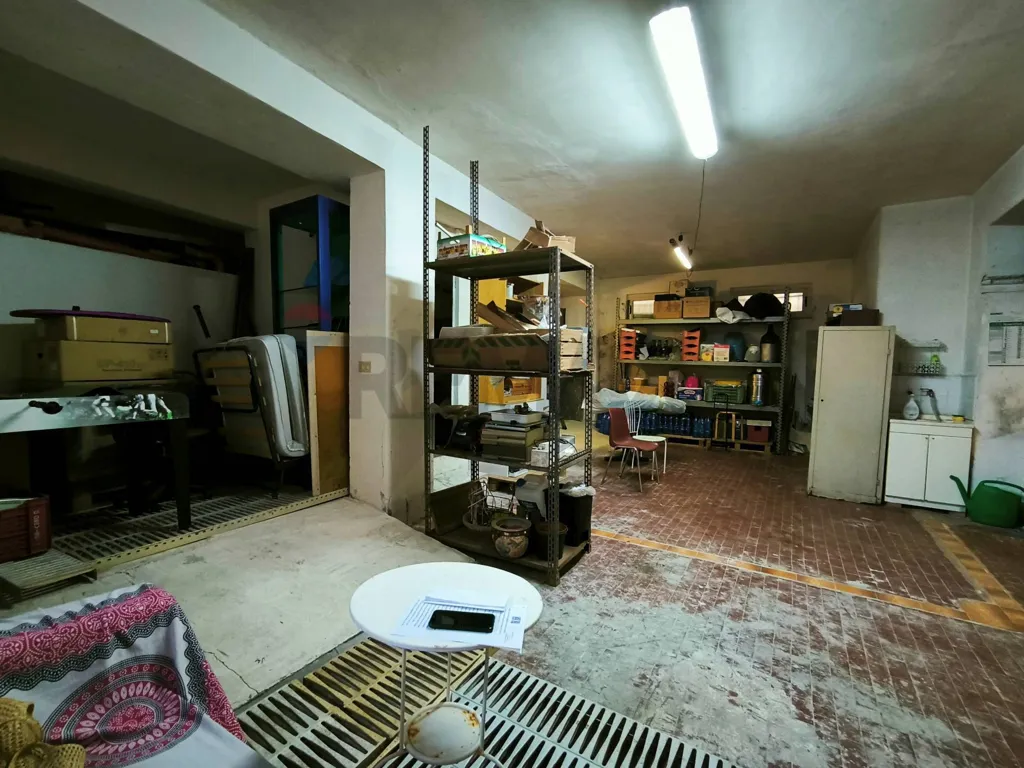 Garaaž - Garage with 103 m² in Giardini Naxos