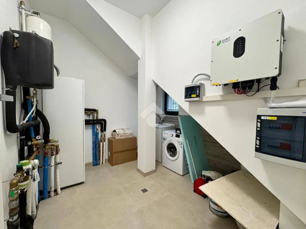 Pesuköök - Newly Built Villa with Garden in Trieste