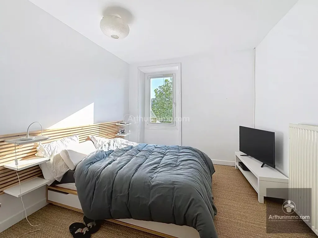 Chambres - Maison en Pierre avec Piscine à Saint-Jean-Saint-Maurice