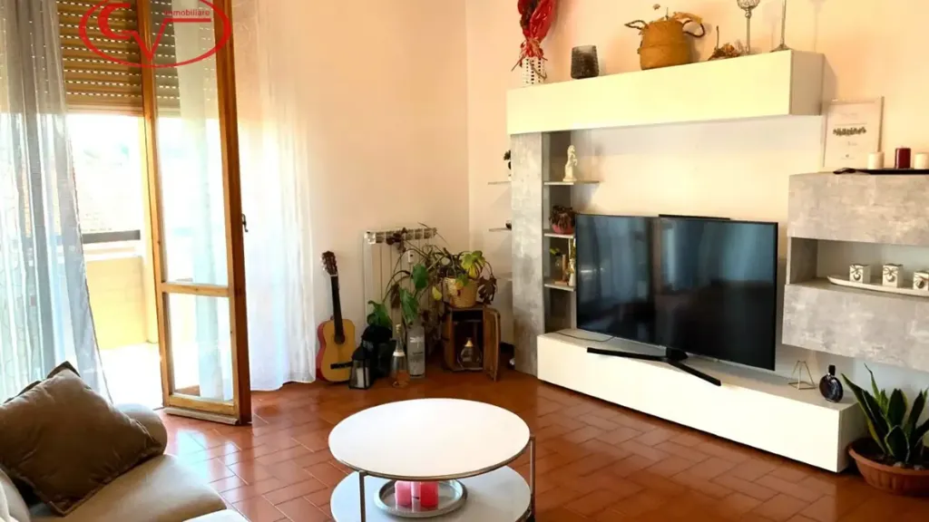 Elutuba - Penthouse with Terraces in Montevarchi