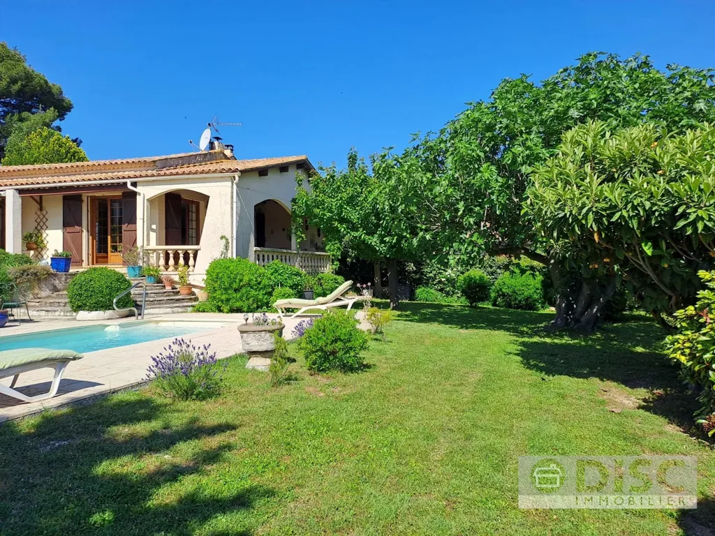 Bassein - Villa with Pool in Nezignan-l'Évêque
