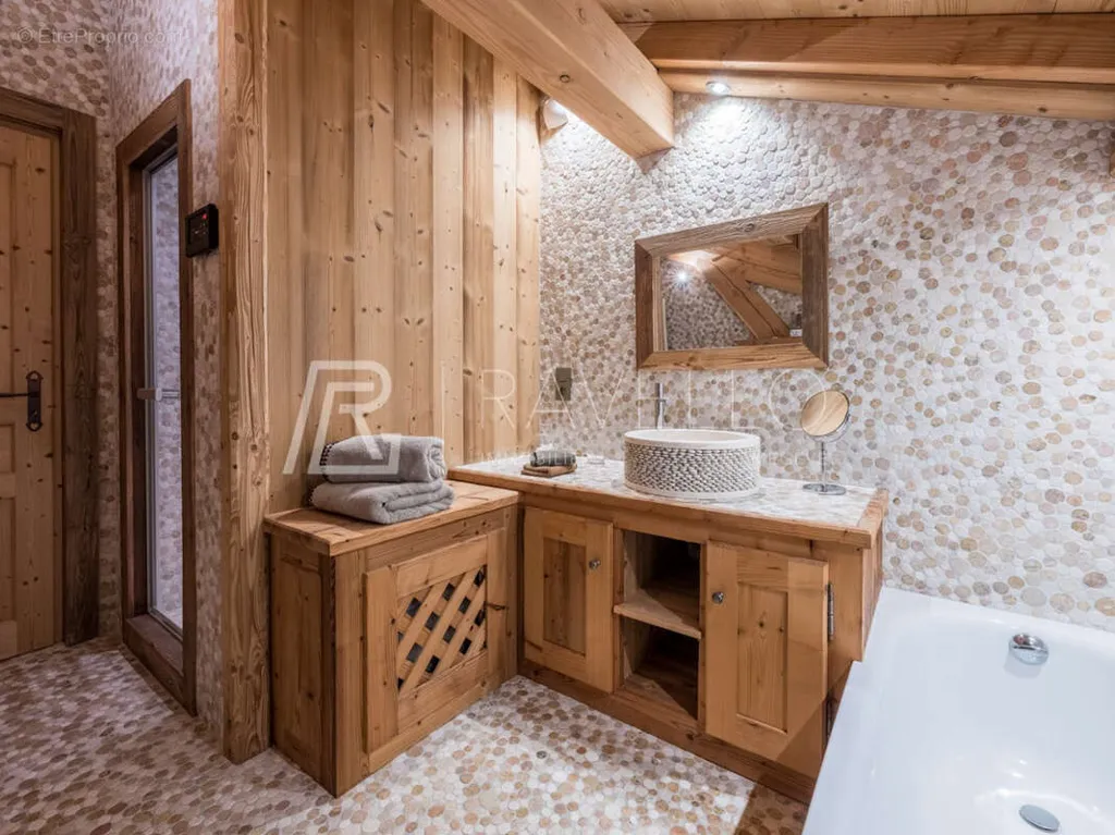 Salles de bain - Chalet avec Vue Panoramique en Val d'Arly