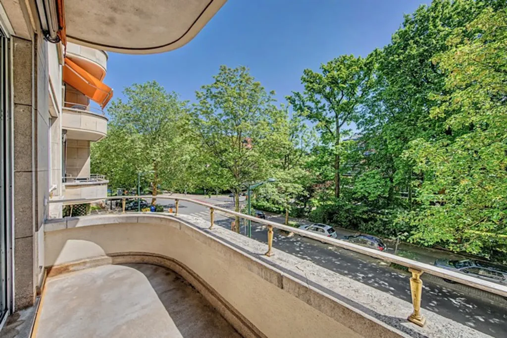 Balcon - Appartement avec vue arborée et terrasse au Brugmann Park