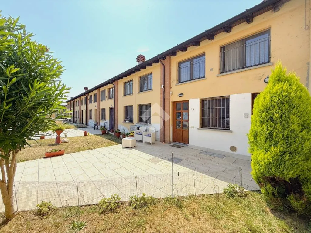 Garden - Modernised Two-Bedroom in Palazzo Pignano