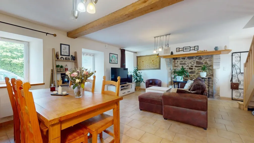 Söögituba - Semi-Detached Stone House with Garden in Valognes