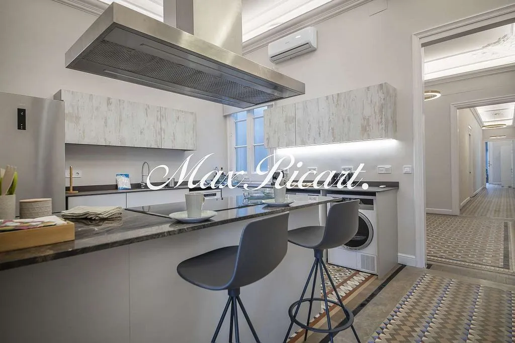 Cucina - Furnished Apartment with Balcony in La Dreta de l'Eixample
