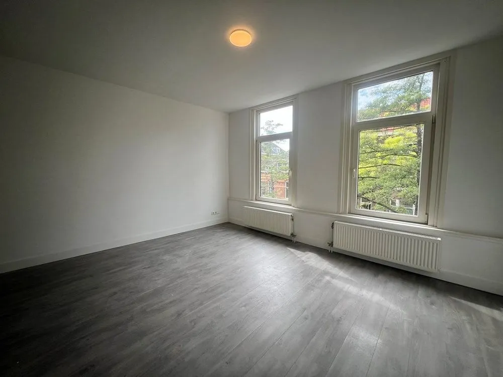 4-toaline korter asukohas Rotterdam