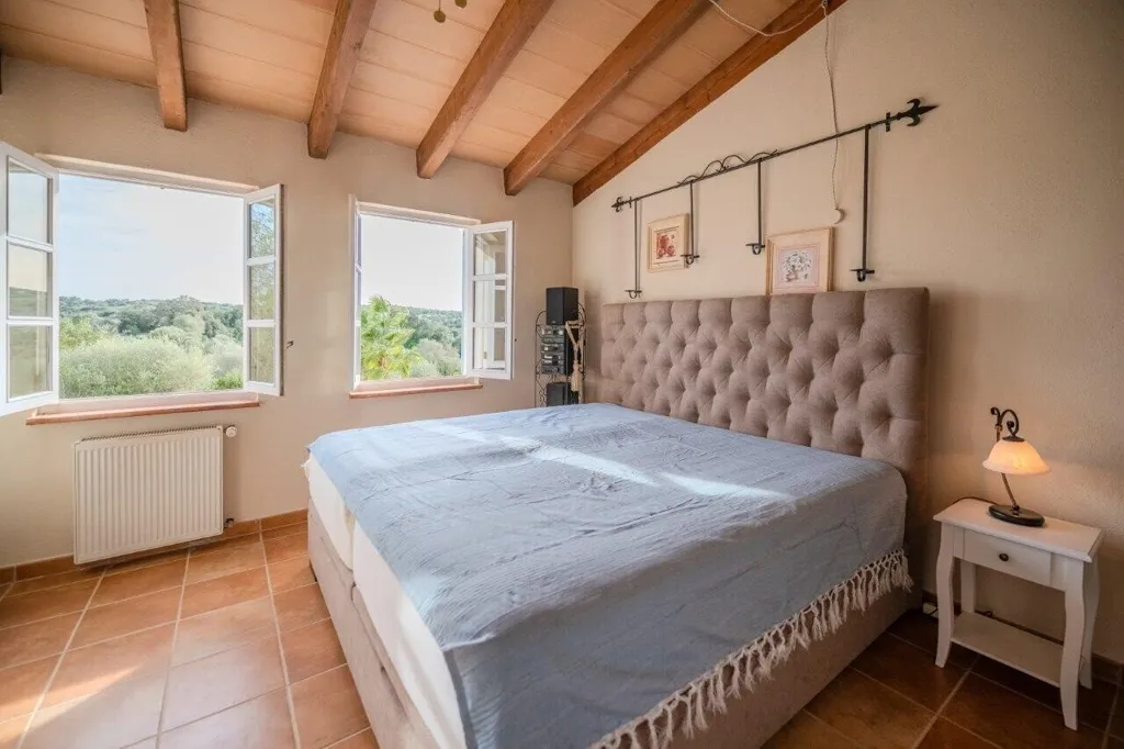 Magamistoad - Rustic Finca with Panoramic Views in Manacor
