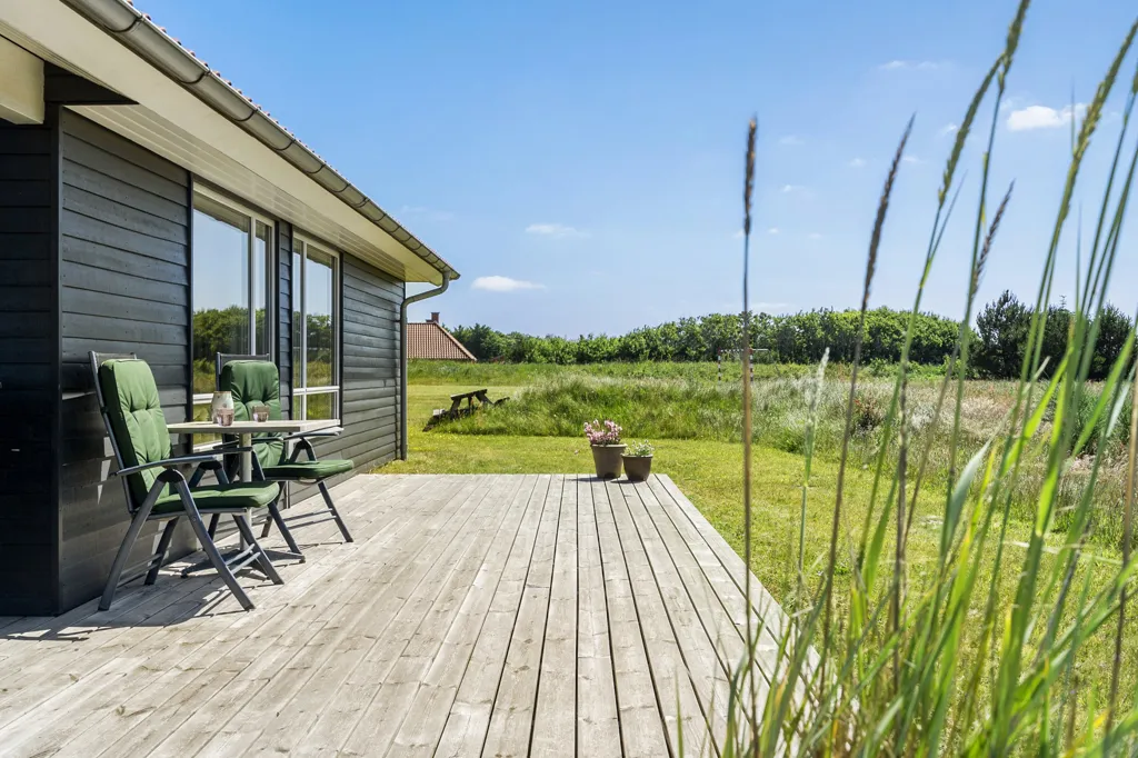 Terrasse - Modern Summerhouse with Sea View in Ulfborg