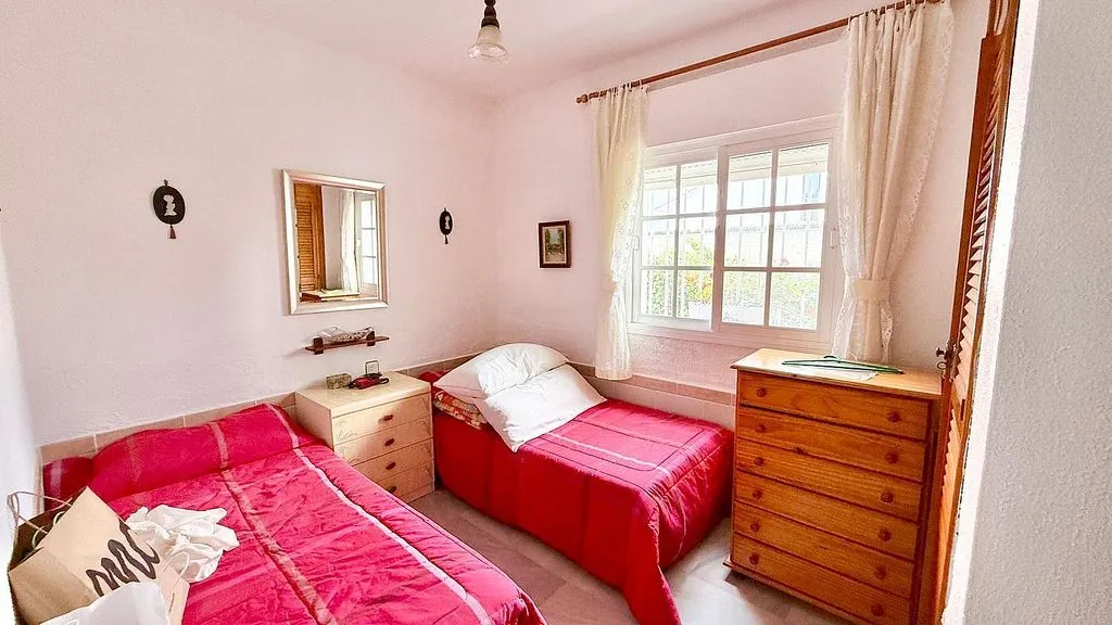 Chambres - Chalet with Pool on Ctra de La Playa, Chiclana