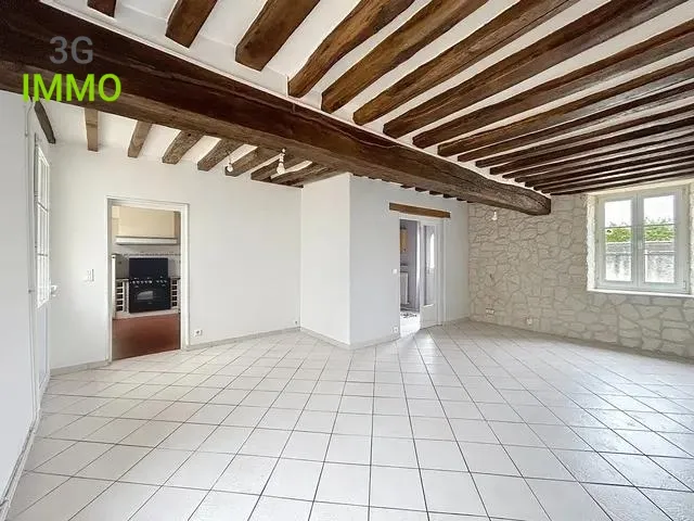 Elutuba - Rustic Stone Village House with Forest Access