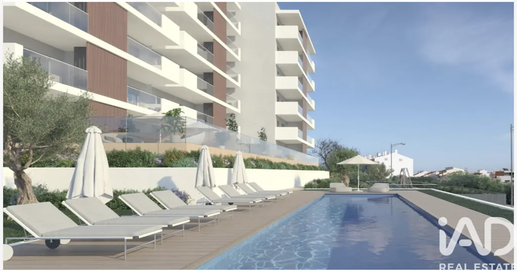 Luxury Apartment with Pool in Portimão
