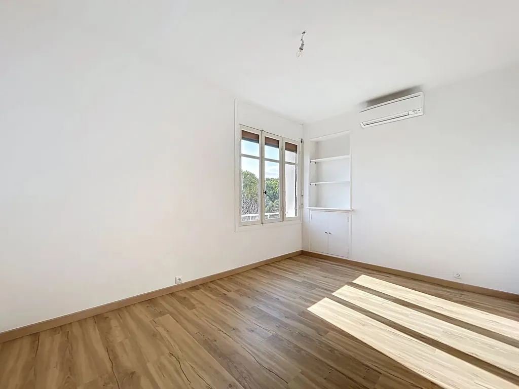 Pièces - Appartement avec Vue Mer et Terrasse à Nice-Cimiez