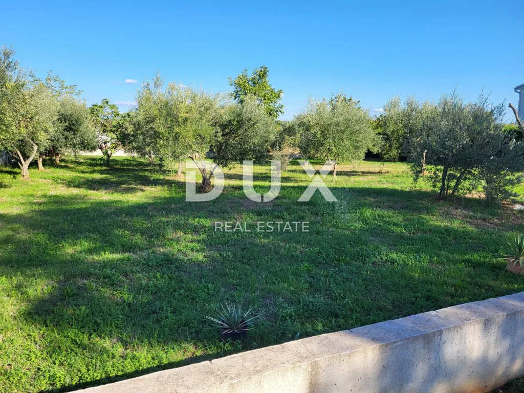 Aed - Building Plot with Sea View in Poreč