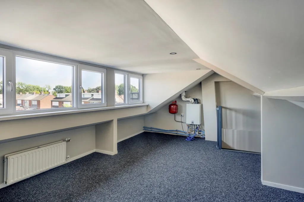 Kabinet - Modernised Semi-detached House in Weurt