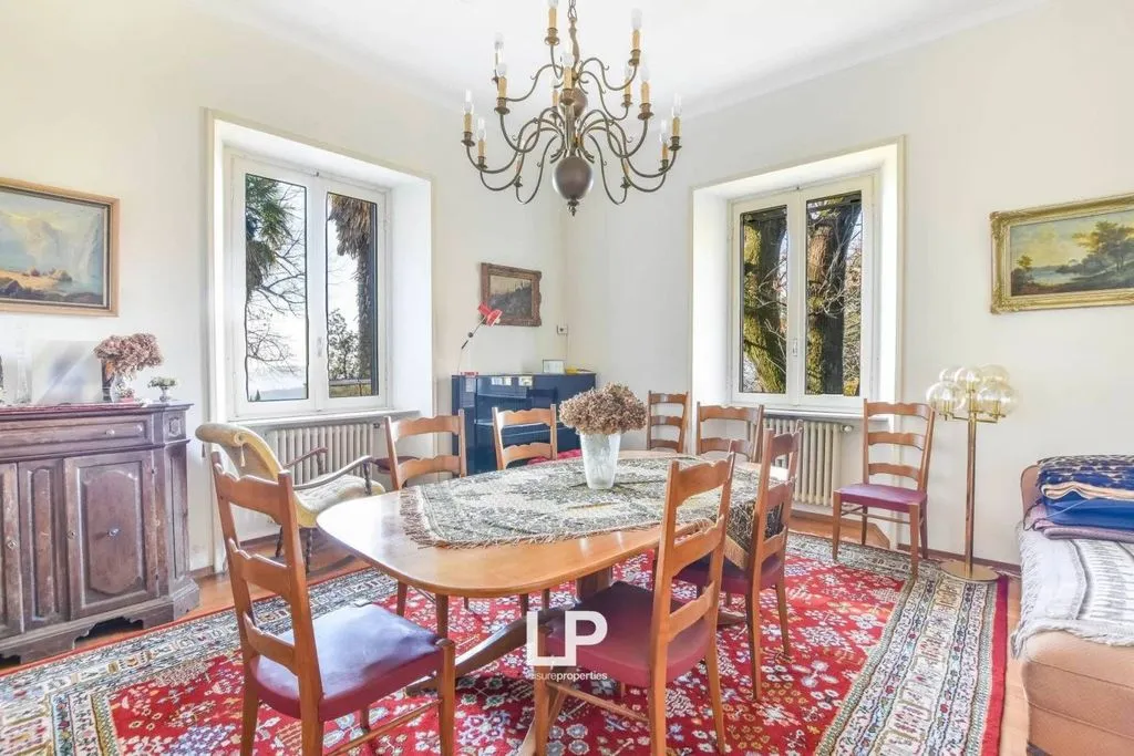 Salle à manger - Luxury Villa with Lake Views in Cittiglio