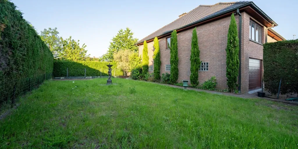 Garden - House with River View in Steendorp