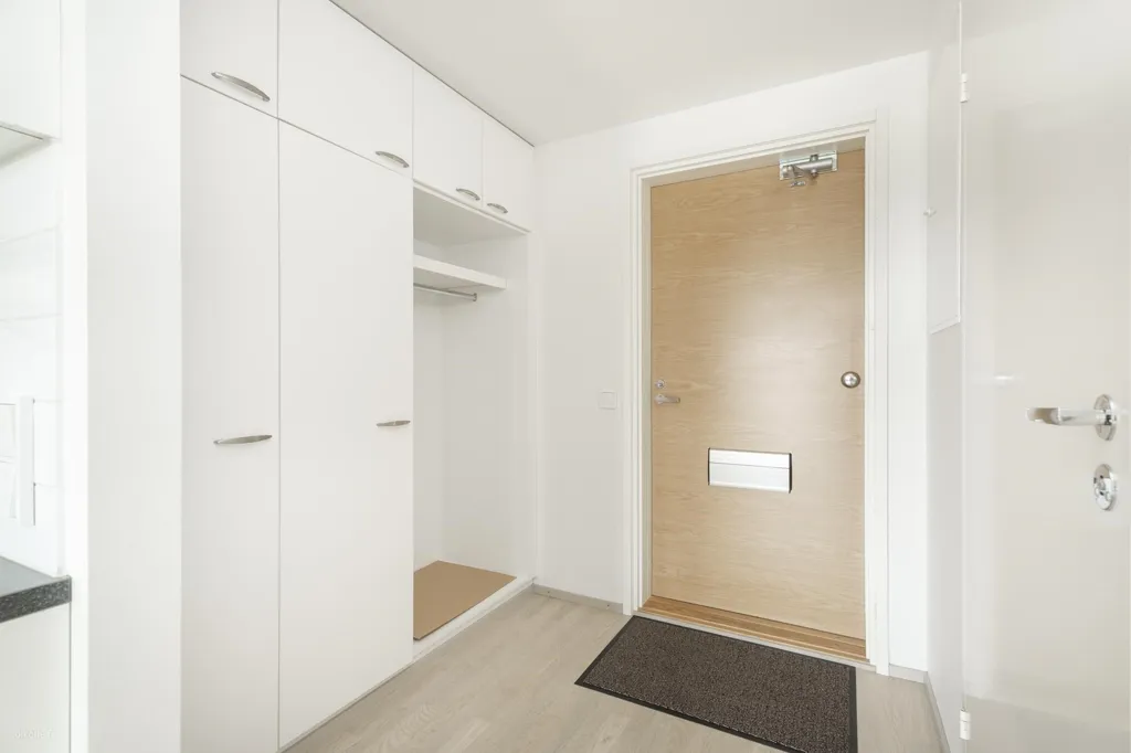 Entrée - Apartment with Balcony in Vihola, Pyhäjärvi