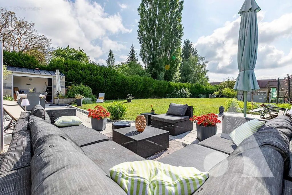 Terrasse - Maison 6 pièces à Lassigny