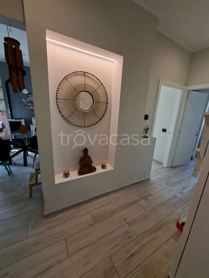 hallway_entrance