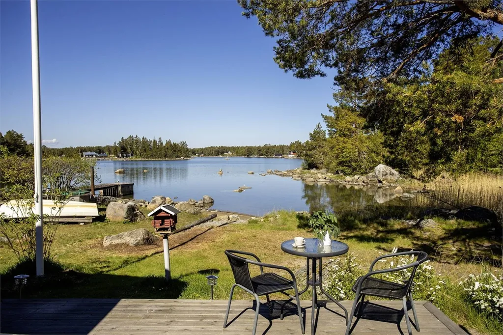 Terrass - Villa with Private Pier near Olsvik Coast