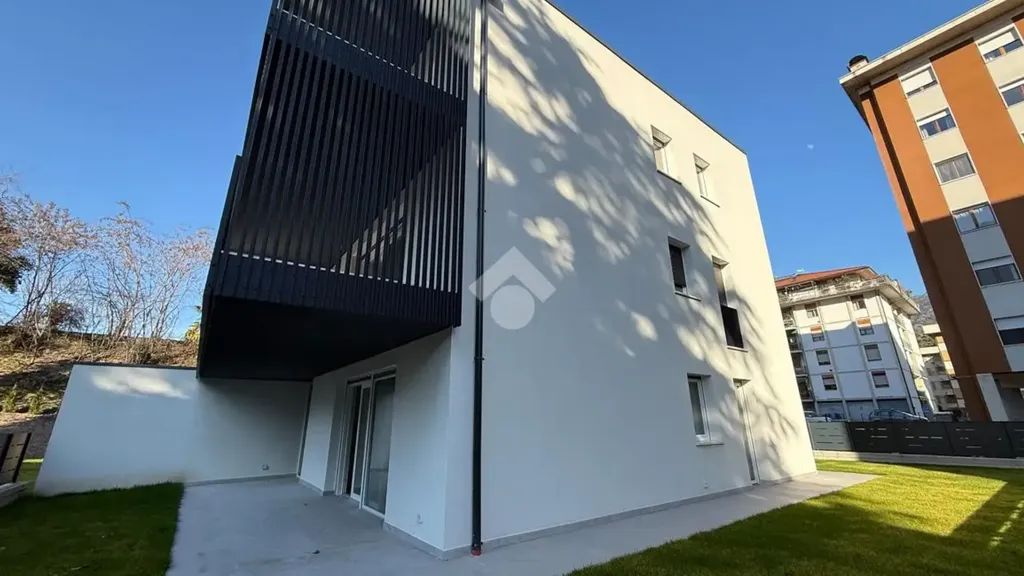 Välivaade - Newly Built Apartment with Private Garden in Trento