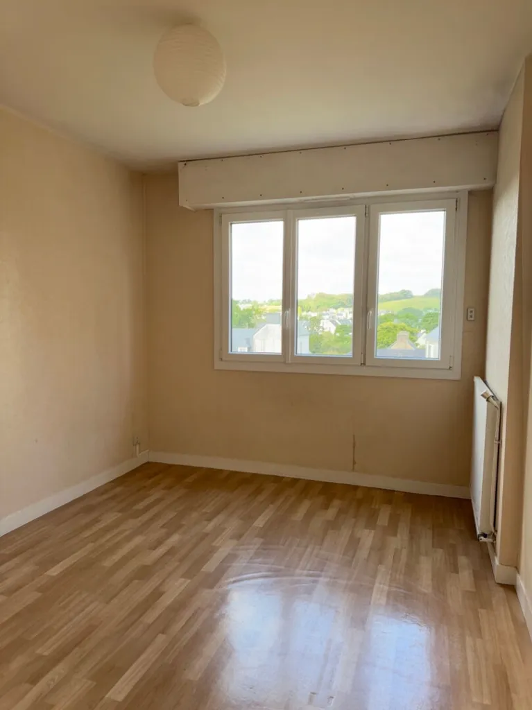 Toad - T2 Flat with Balcony in Quimper