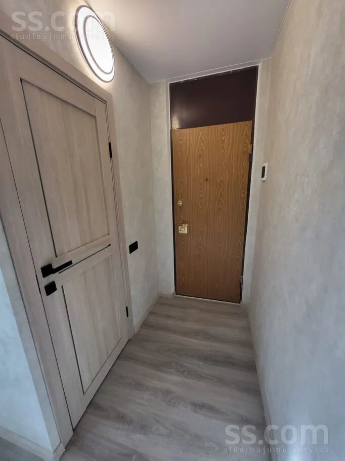 Esik - Renovated Flat with Balcony in Riga
