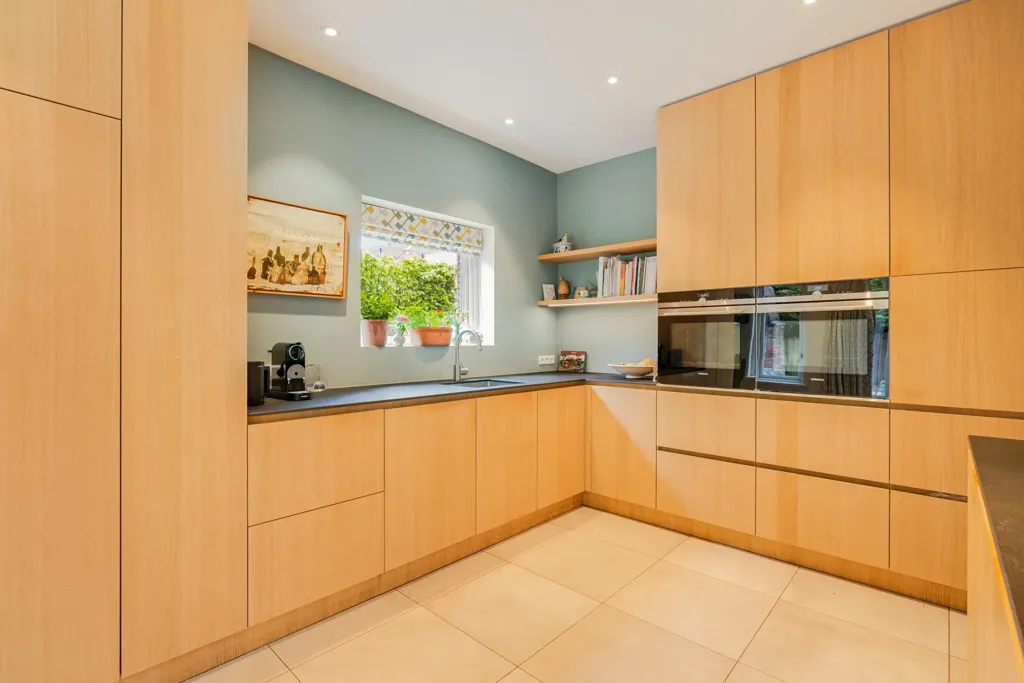 Kitchen - Villa with Garden in Rotterdam-Kralingen