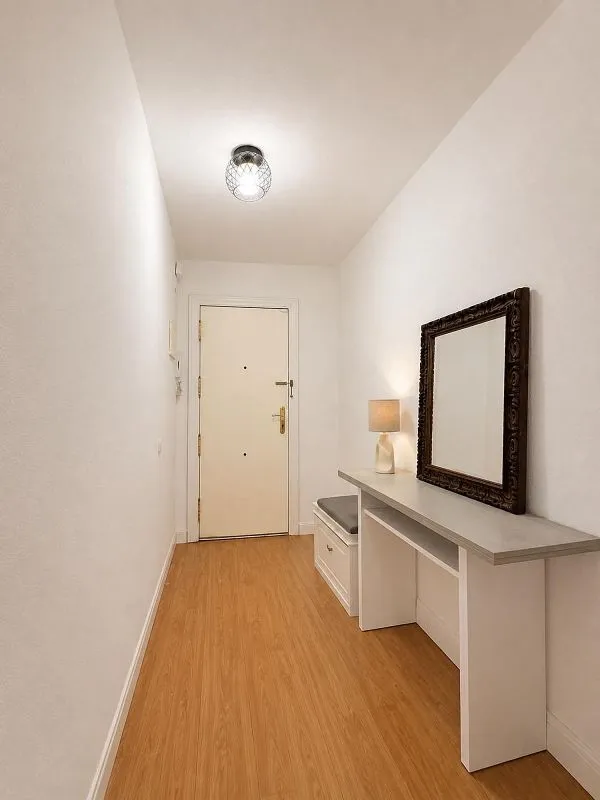 Entrée - Student-Friendly Flat with Balcony near Murcia