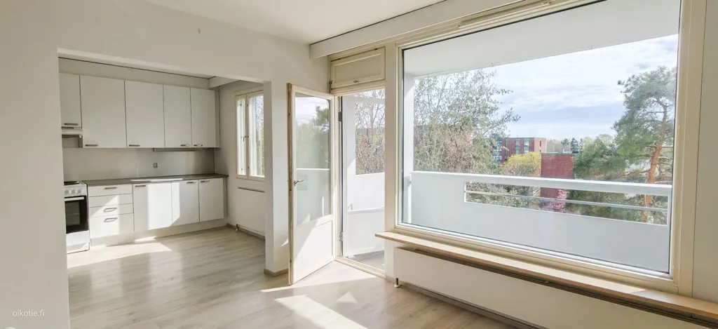 Cuisine - Apartment with Pool in Mellunmäki, Helsinki