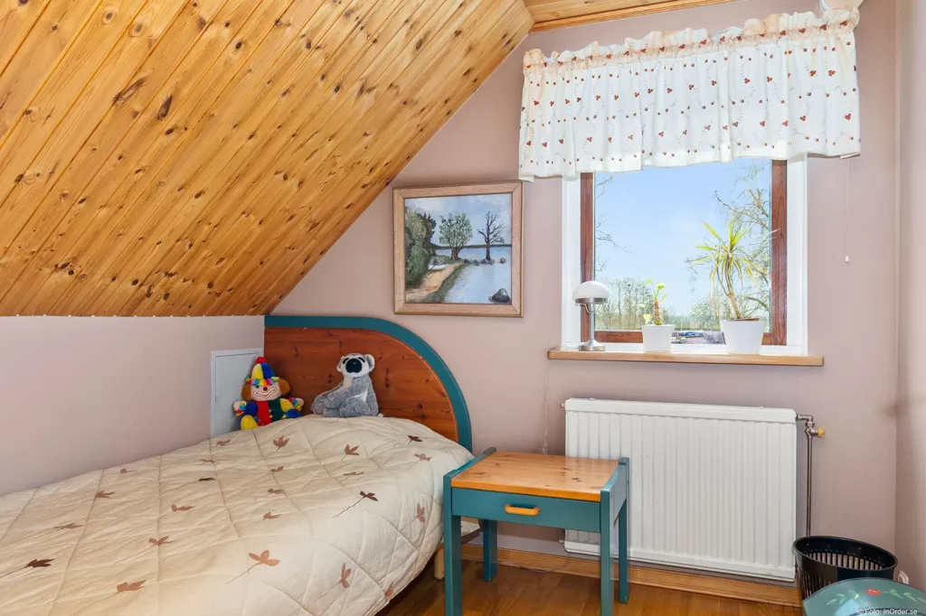 Chambres - Two-Storey Villa with Workshop in Alesta, Sjöbo