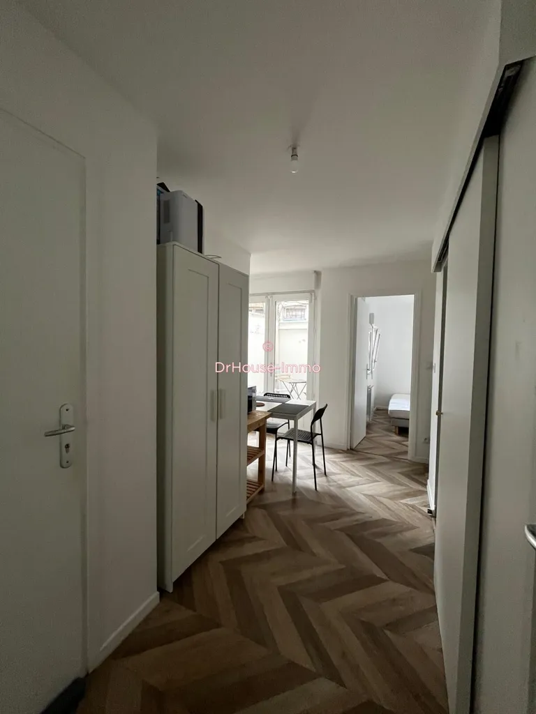 Hallway - 1-Bedroom Apartment with Terrace in Lille