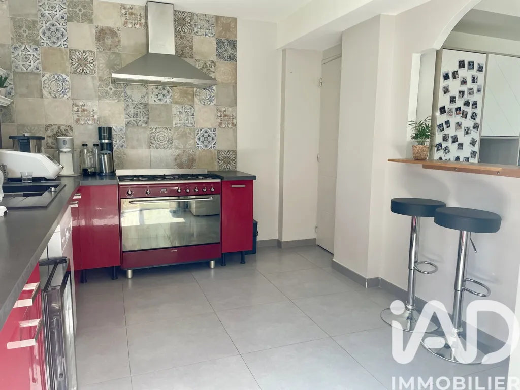 Cuisine - Maison Moderne avec Terrasse à Couëron