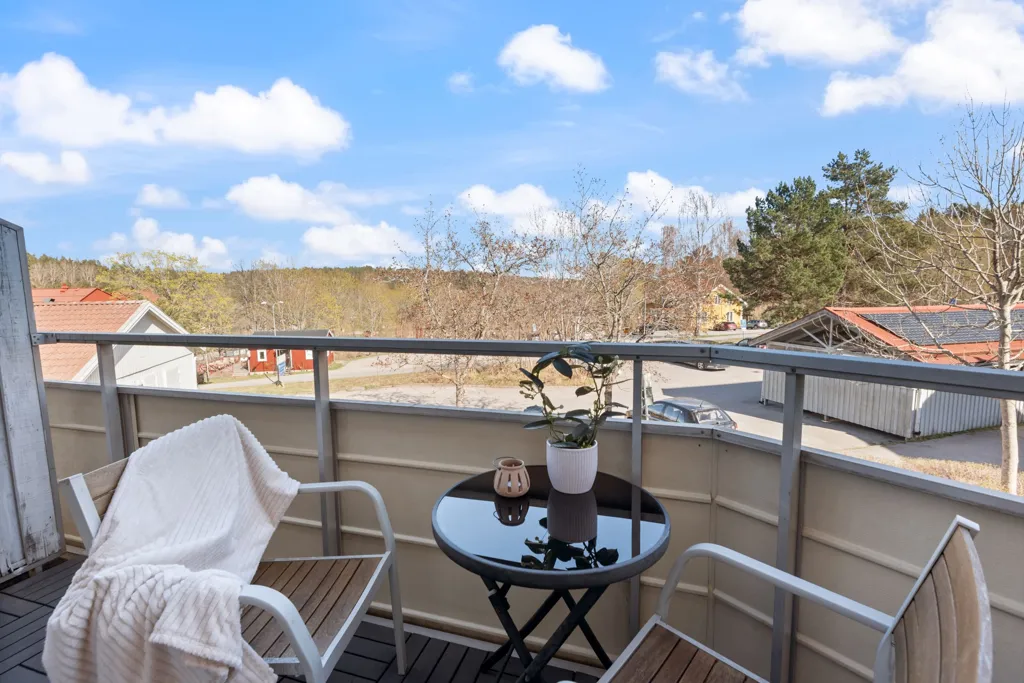 Rõdu - Apartment with Balcony in Brunn, Ingarö