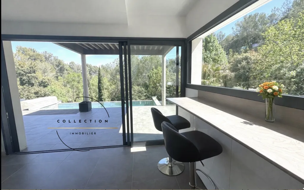 Terrasse - Villa Contemporaine avec Vue Dégagée à Montpellier