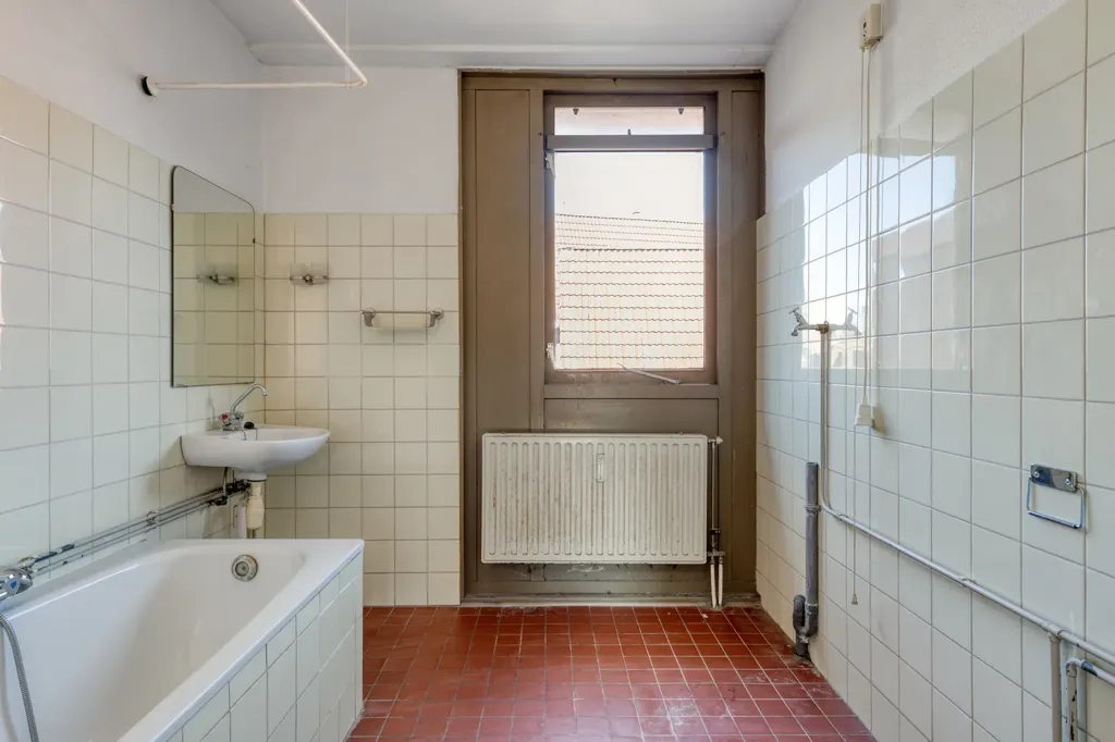 Salles de bain - Maisonnette with Balcony in Rotterdam Centre