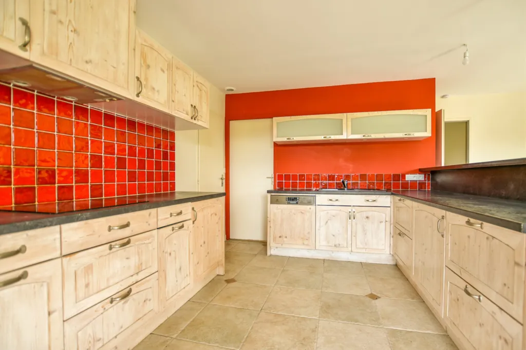 Cuisine - Villa Rénovée avec Piscine à Biganos