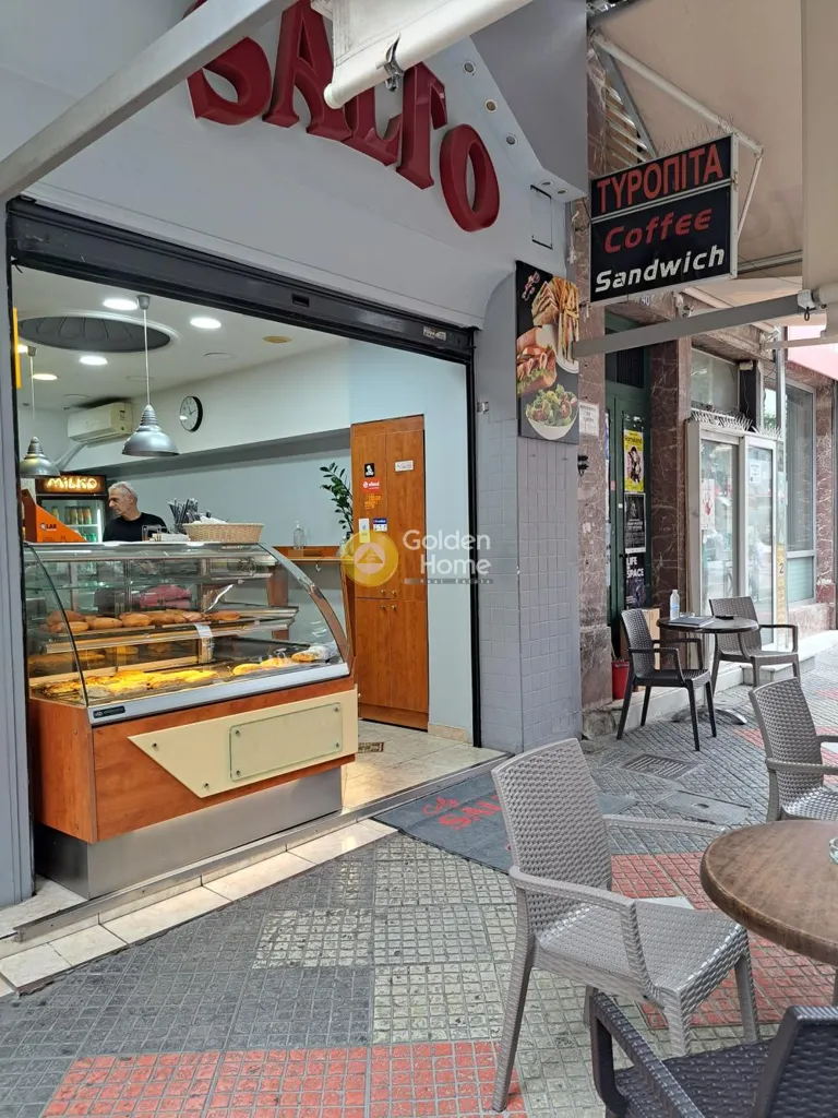 Café-Tyropitakio in Central Piraeus