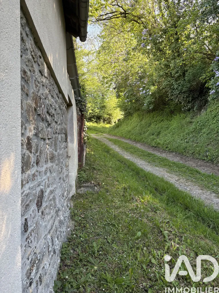 Aed - Charming Bocage House with River View in Domjean